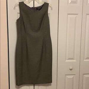 Grey sz. 6 dress